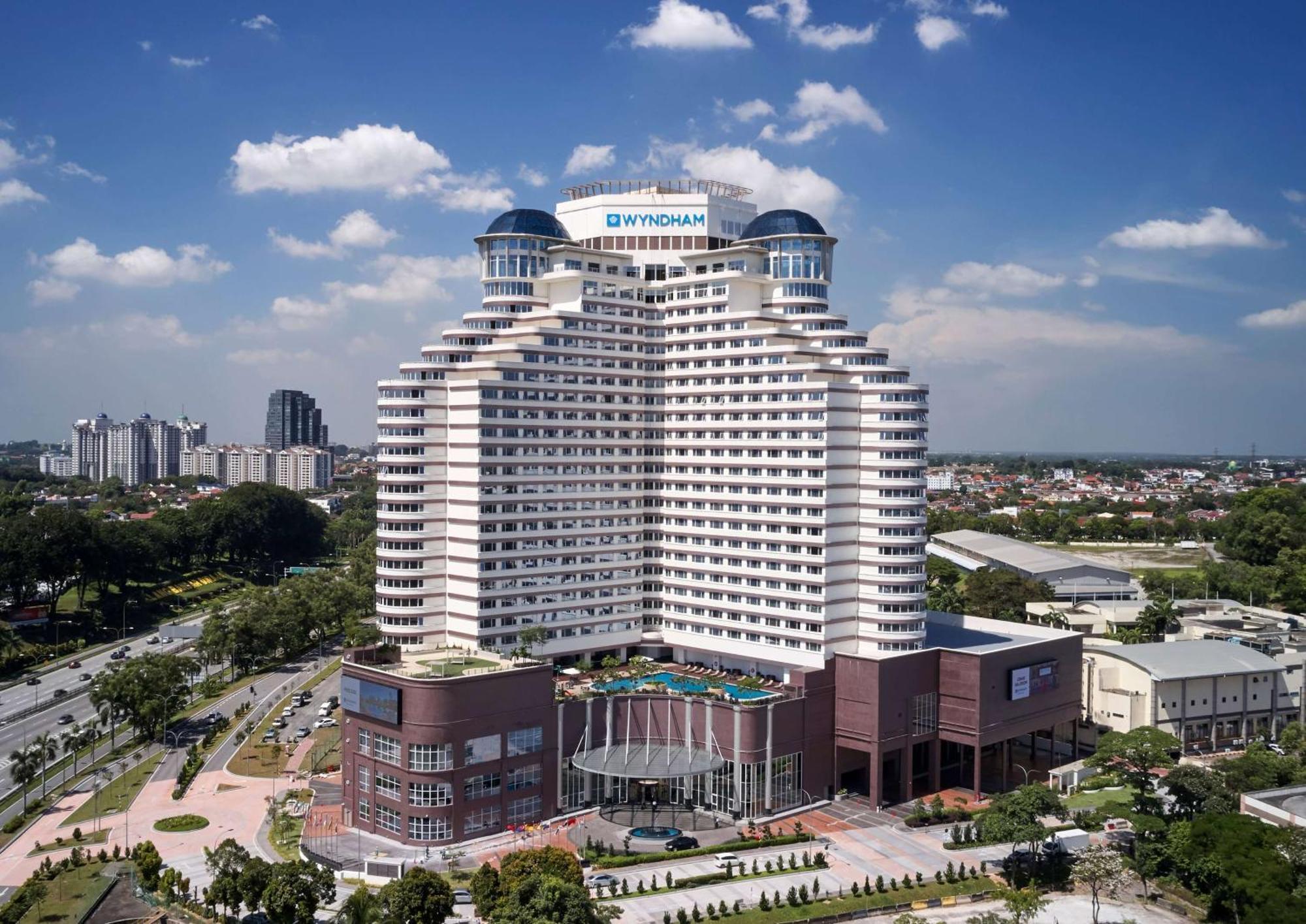 ホテル ウィンダム アクマー クラン エクステリア 写真 Vinpearl Hotel Nha Trang