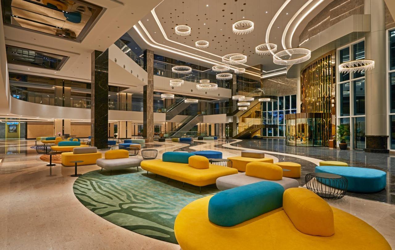 ホテル ウィンダム アクマー クラン エクステリア 写真 The lobby of the hotel
